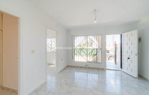 Resale - Villa - Torrevieja - Costa Blanca