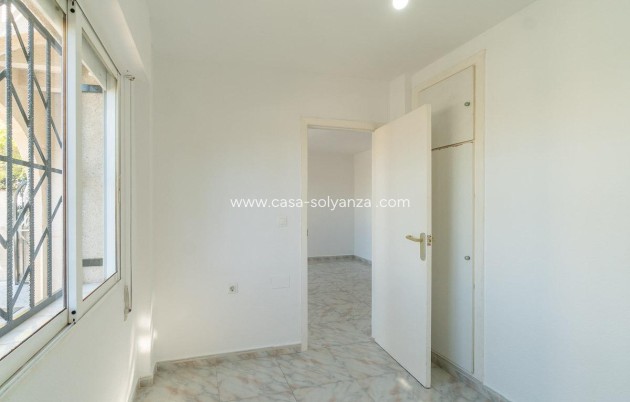 Resale - Villa - Torrevieja - Costa Blanca
