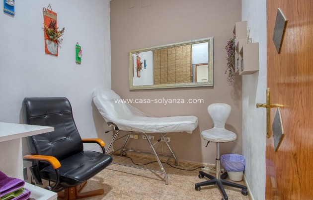 Resale - Commercial - Torrevieja - Costa Blanca