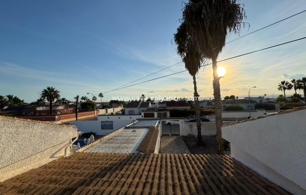 Resale - Villa - Torrevieja - Costa Blanca