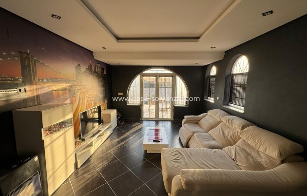 Resale - Villa - Torrevieja - Costa Blanca