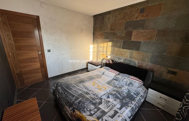 Resale - Villa - Torrevieja - Costa Blanca