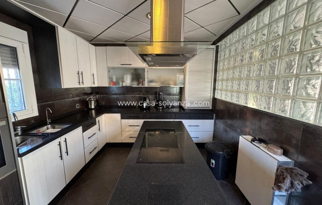 Resale - Villa - Torrevieja - Costa Blanca