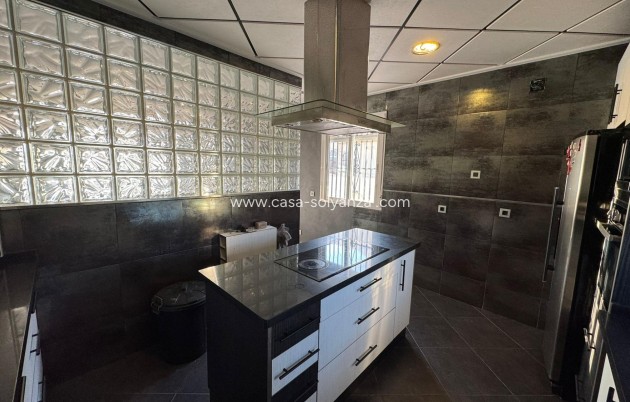 Resale - Villa - Torrevieja - Costa Blanca