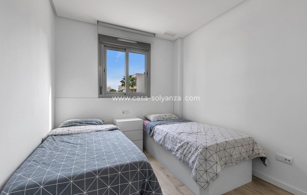 Resale - Apartment / flat - Orihuela Costa - Costa Blanca