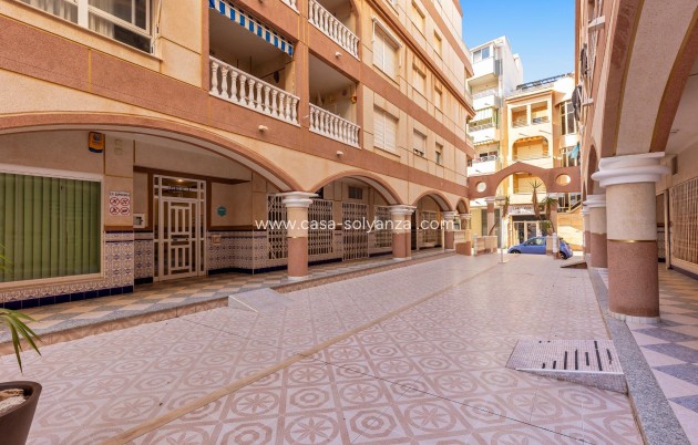 Resale - Apartment / flat - Torrevieja - Costa Blanca