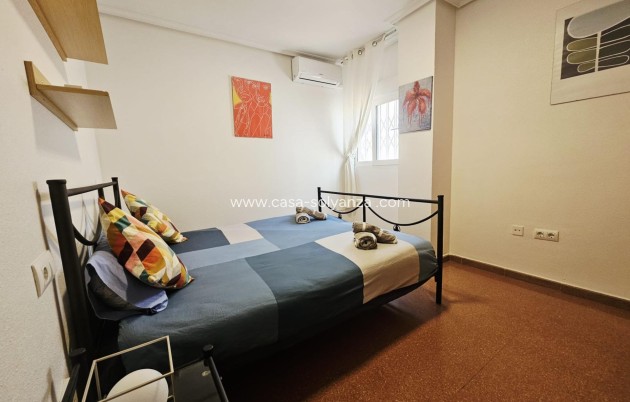 Resale - Apartment / flat - Torrevieja - Estacion Autobuses