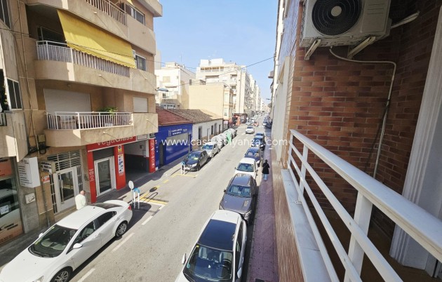 Resale - Apartment / flat - Torrevieja - Estacion Autobuses