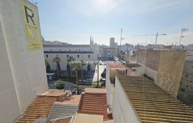 Resale - Apartment / flat - Torrevieja - Estacion Autobuses