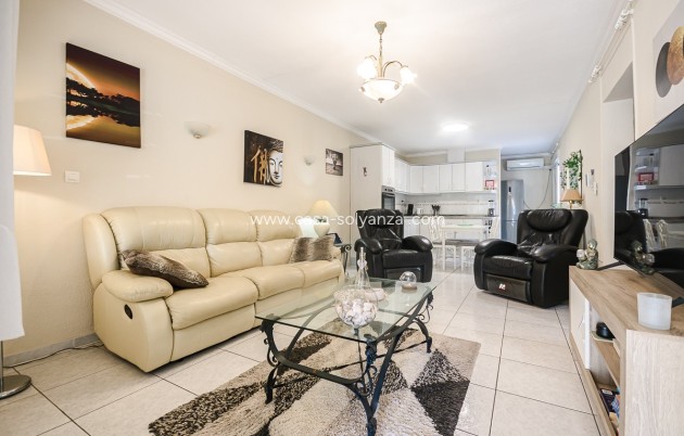 Resale - Villa - Torrevieja - Calas Blancas