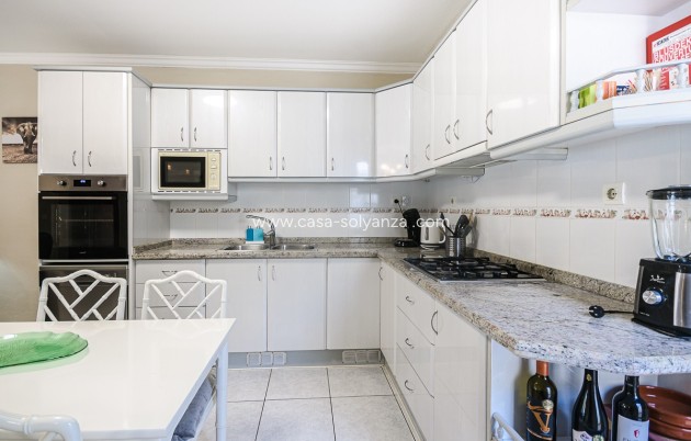 Resale - Villa - Torrevieja - Calas Blancas