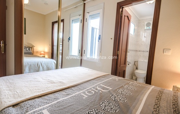 Resale - Villa - Torrevieja - Calas Blancas