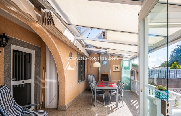 Resale - Villa - Torrevieja - Calas Blancas