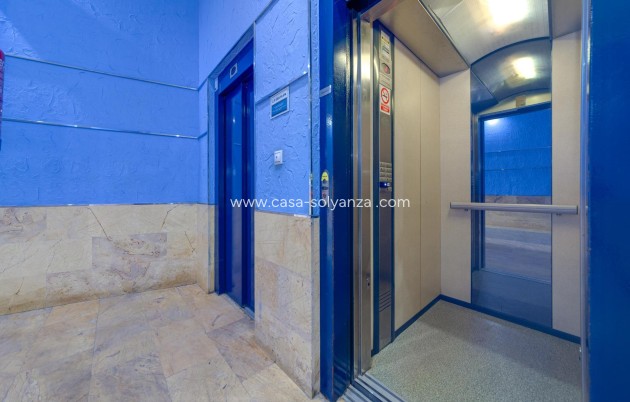 Resale - Apartment / flat - Torrevieja - Playa de los Locos