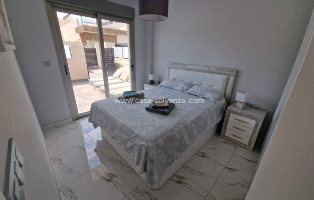 Resale - Villa - Orihuela Costa - Villamartín