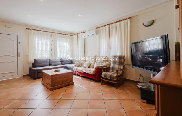 Resale - Bungalow - Torrevieja - Playa De La Mata