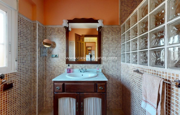 Wiederverkauf - Villa - Orihuela