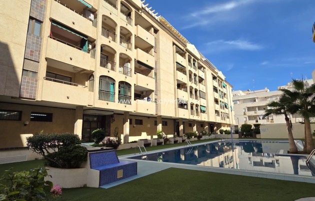Reventa - Apartamento / piso - Torrevieja