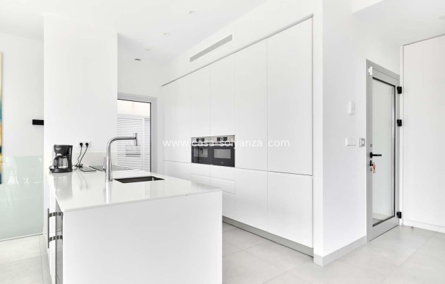 Resale - Villa - Orihuela - Las Colinas Golf Resort