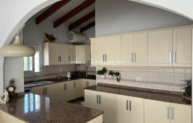 Resale - Villa - Dolores - Comunidad Valenciana