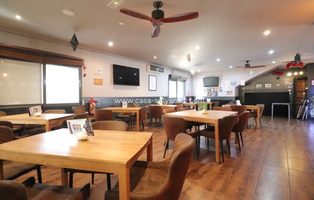 Revente - Commercial - Ciudad Quesada - Doña Pepa