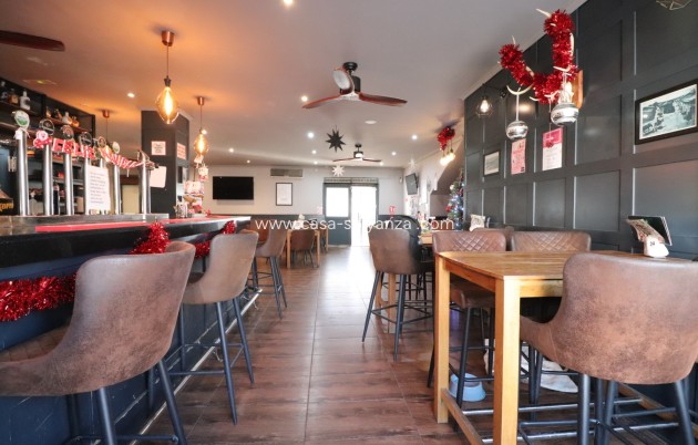 Revente - Commercial - Ciudad Quesada - Doña Pepa