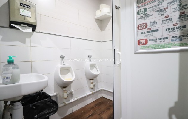 Revente - Commercial - Ciudad Quesada - Doña Pepa