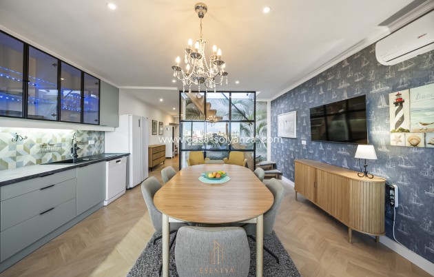 Resale - Villa - Torrevieja - Cabo cervera