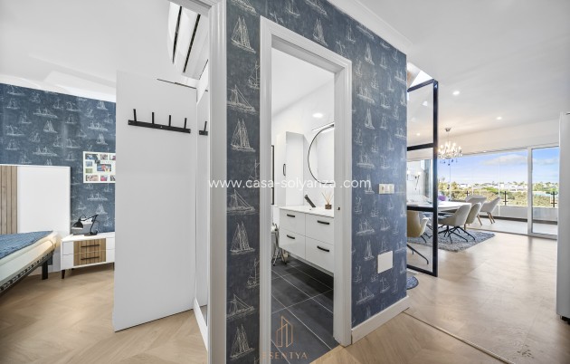 Resale - Villa - Torrevieja - Cabo cervera