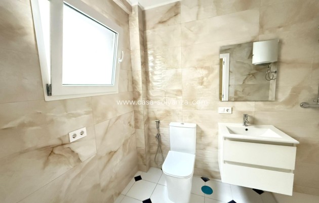 Reventa - Apartamento / piso - Torrevieja - Center