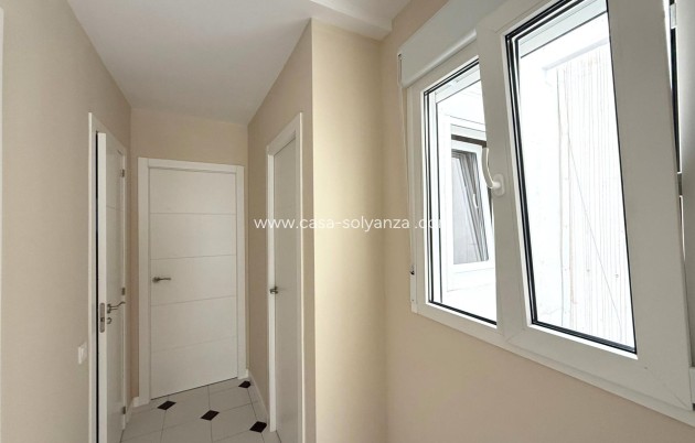 Reventa - Apartamento / piso - Torrevieja - Center