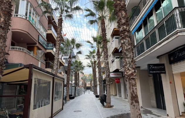 Reventa - Apartamento / piso - Torrevieja - Center