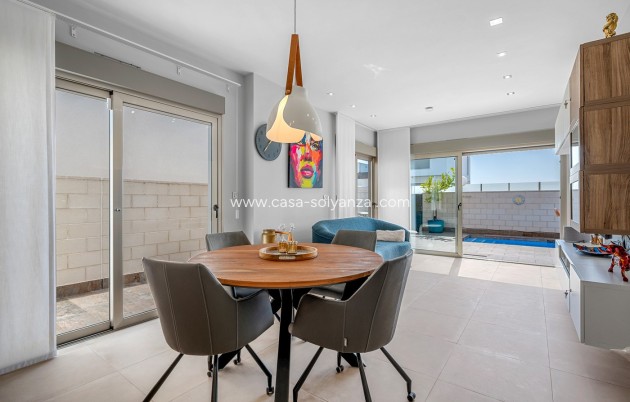 Resale - Villa - Orihuela - Orihuela Costa