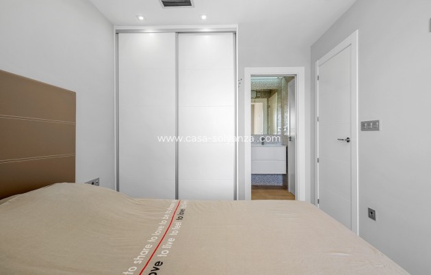 Resale - Villa - Orihuela - Orihuela Costa