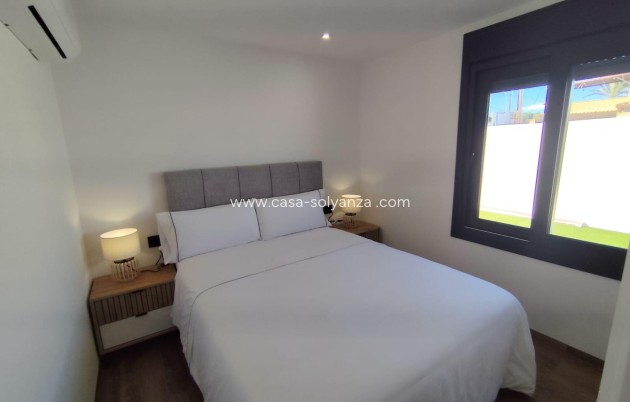 Resale - Villa - Torrevieja - Los Balcones