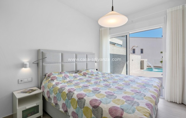 Resale - detached house - San Miguel de Salinas