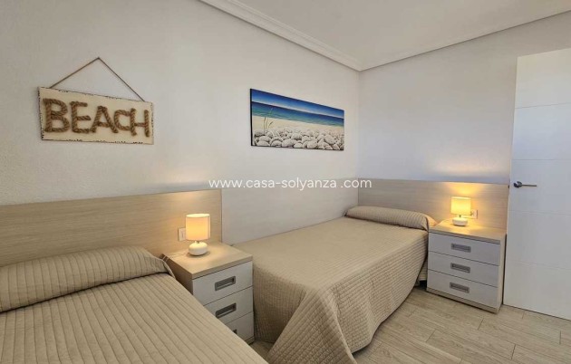 Resale - Apartment / flat - Mil Palmeras - Costa Blanca