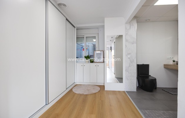 Revente - Appartement - Torrevieja - Center