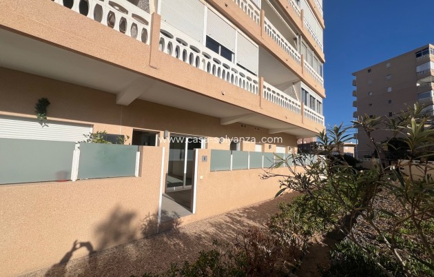 Resale - Apartment / flat - La Mata - avda de los Europeos