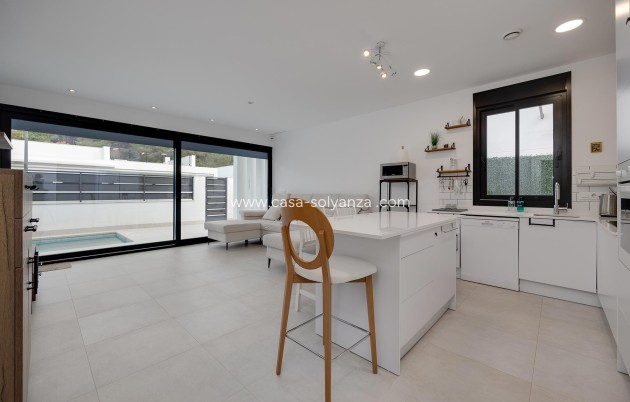 Herverkoop - Villa - Pinar de Campoverde - Inland