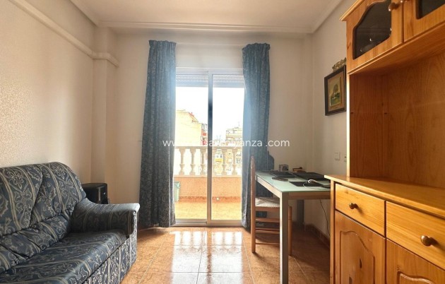 Wiederverkauf - Wohnung - Torrevieja