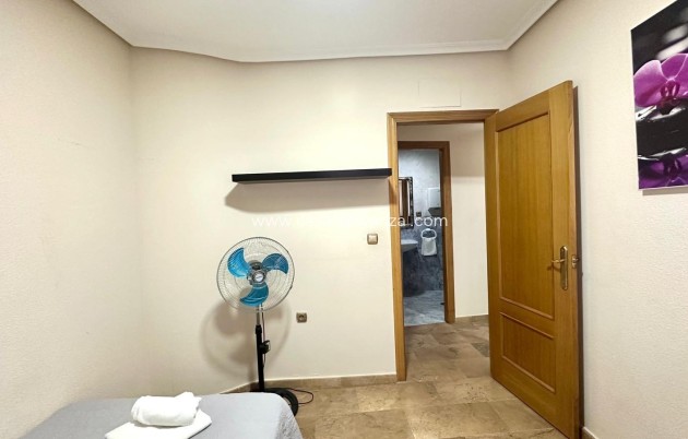 Wiederverkauf - Wohnung - Torrevieja