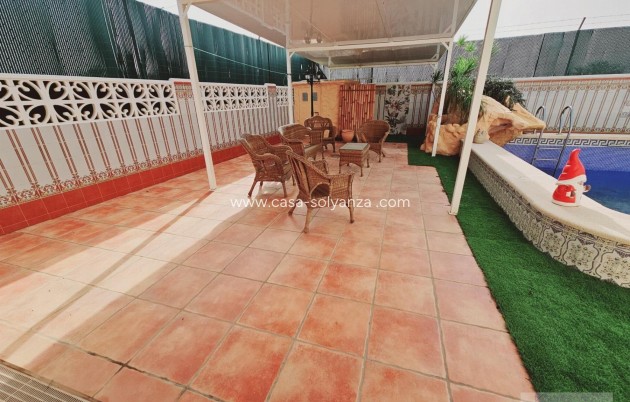 Resale - Villa - Torrevieja - La Siesta