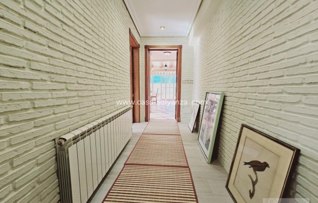 Resale - Villa - Torrevieja - La Siesta