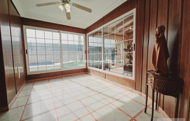 Resale - Villa - Torrevieja - La Siesta