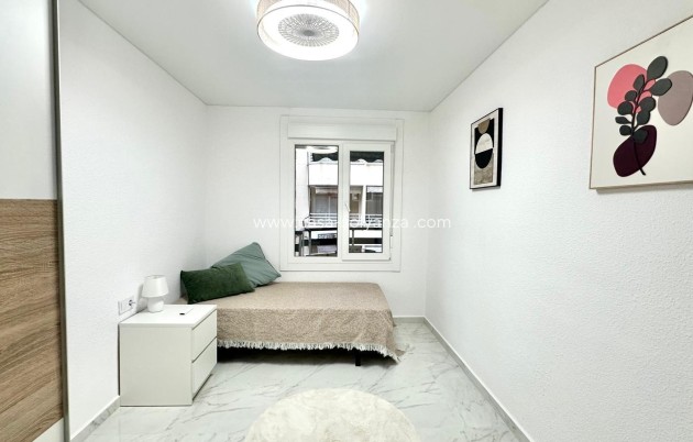 Revente - Appartement - Torrevieja - Playa del Cura