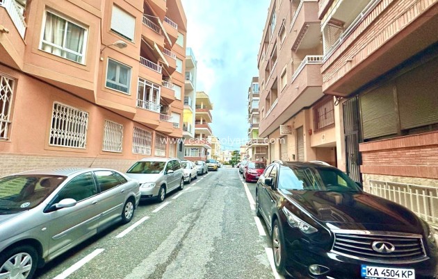 Revente - Appartement - Torrevieja - Center