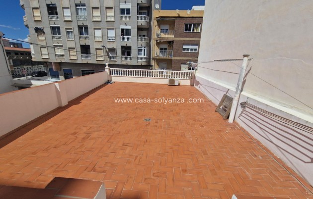 Herverkoop - Herenhuis - Torrevieja