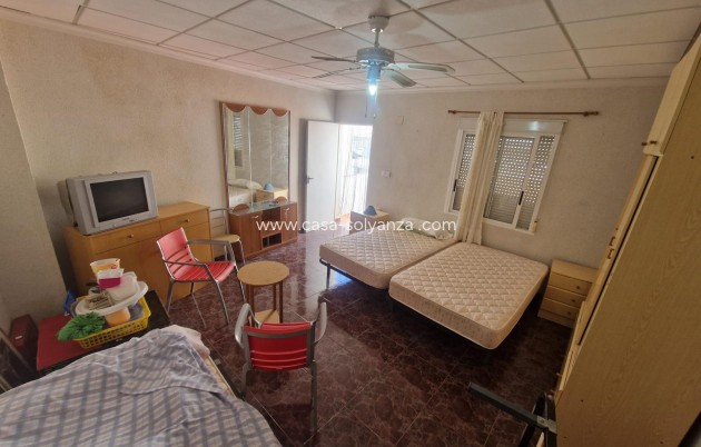 Herverkoop - Herenhuis - Torrevieja