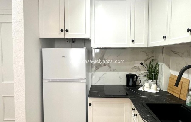 Resale - Apartment / flat - Torrevieja - Center